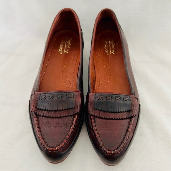 Comfort By Rockport Shoes - Rockport Comfort Shoes~Slip On / Leather Flats